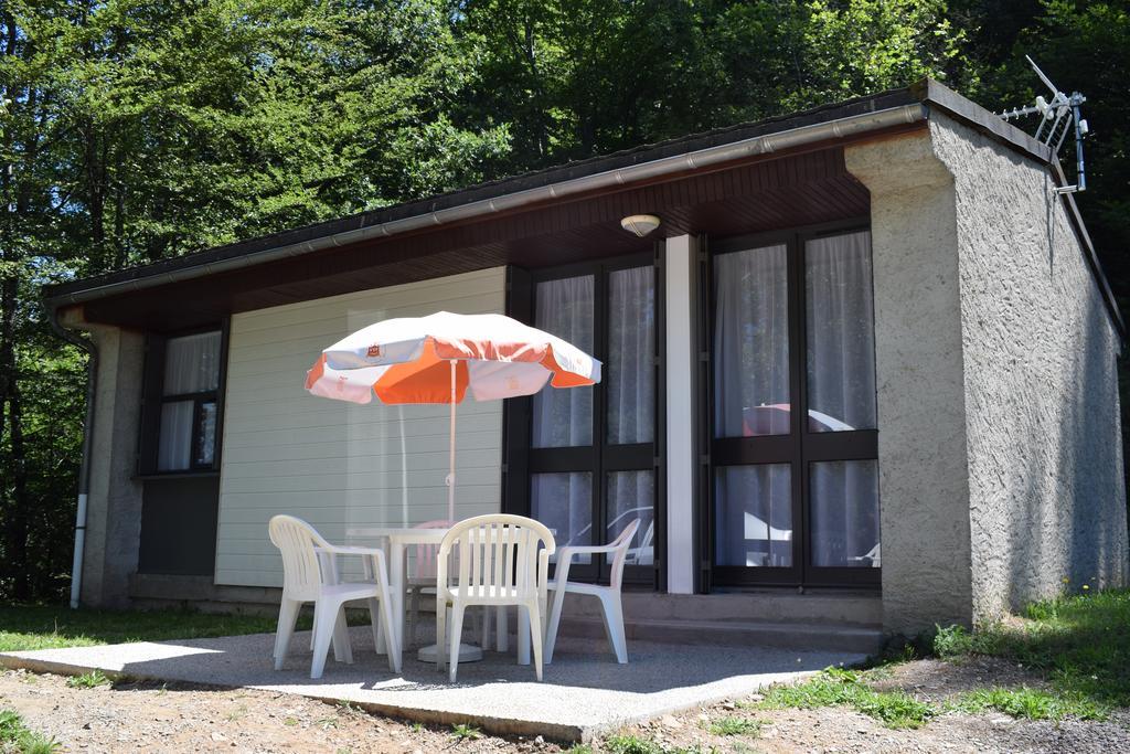 Vvf Cantal Champs-Sur-Tarentaine Экстерьер фото