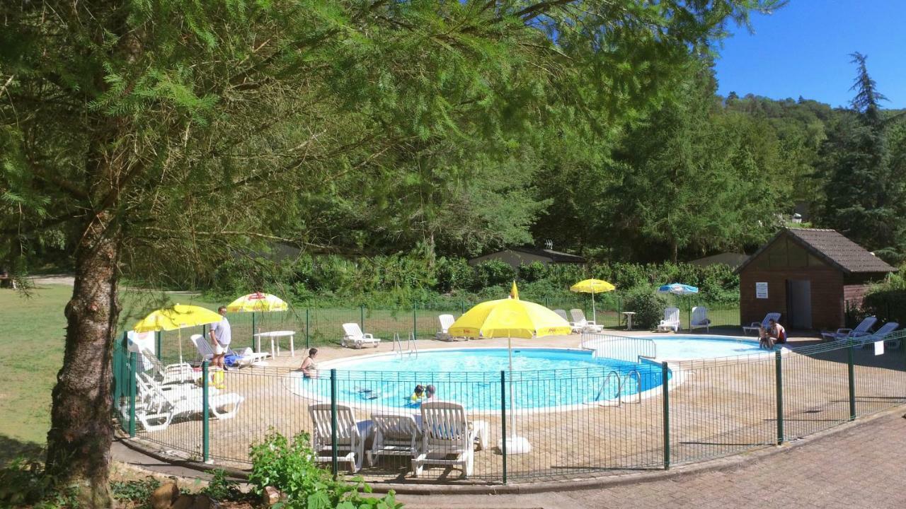 Vvf Cantal Champs-Sur-Tarentaine Экстерьер фото